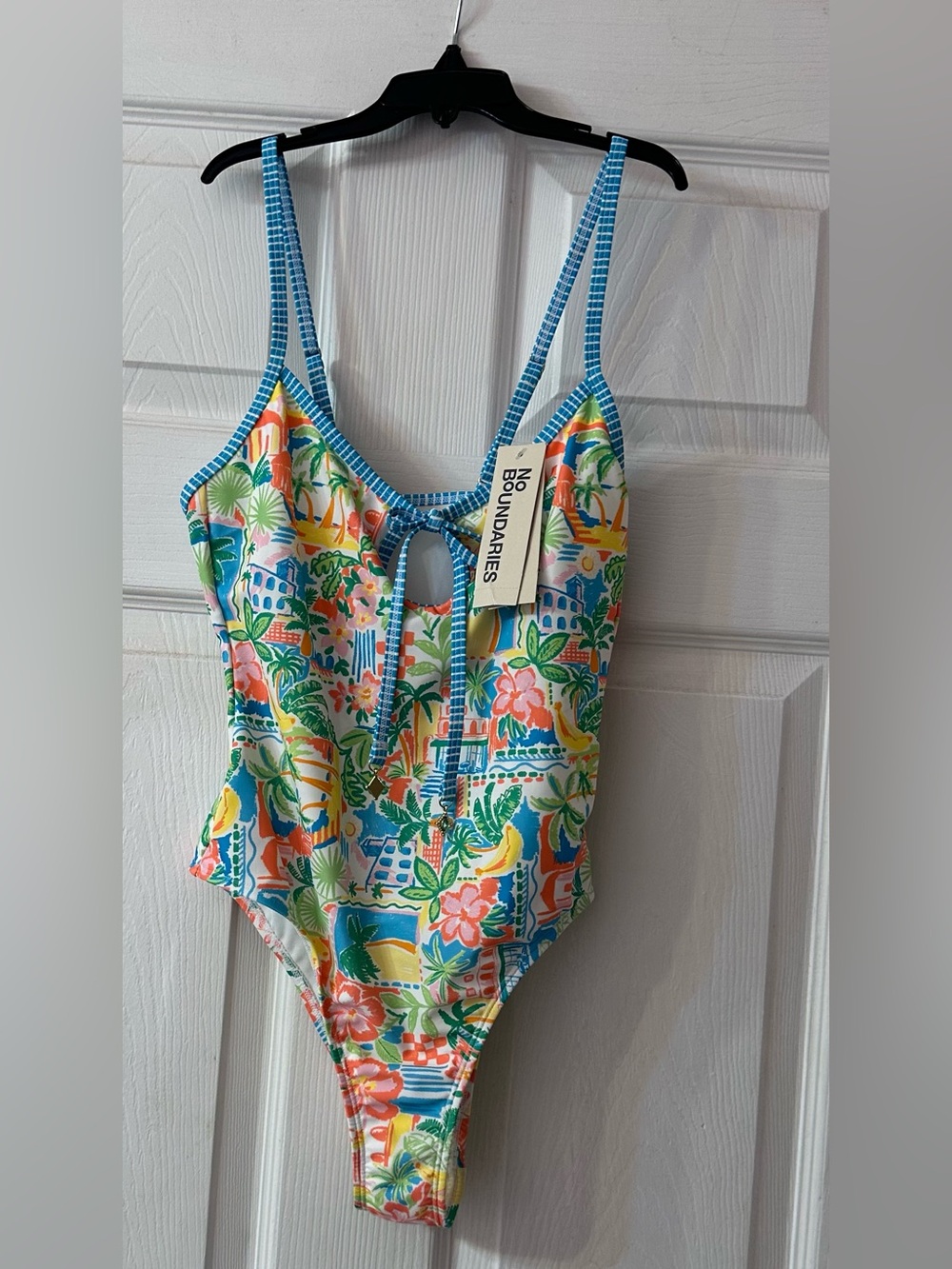 No Boundaries Women’s XS Tropical One Piece Swimsuit Cheeky High Leg Cutout NWT